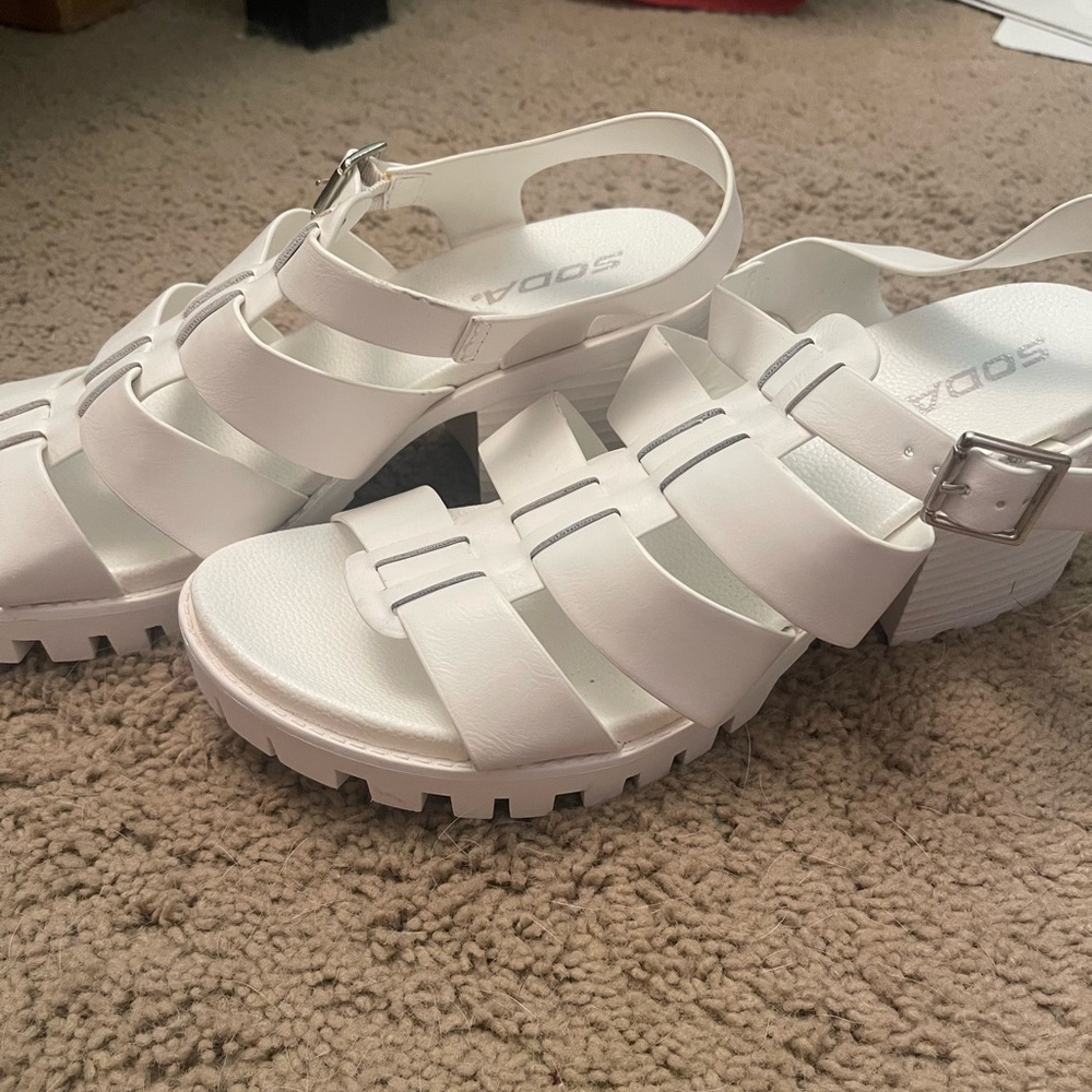 Soda Fisherman White Heeled Sandals